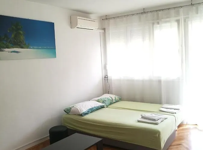 Pretty Big Double Bed With Balcony Kwatera prywatna Split