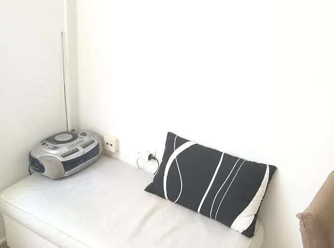 Pretty Big Double Bed With Balcony * Split