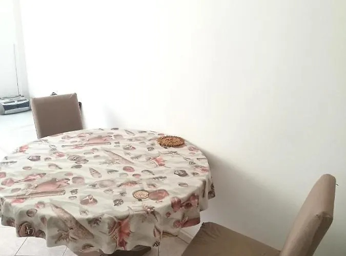 Pretty Big Double Bed With Balcony Kwatera prywatna