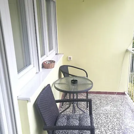 Pretty Big Double Bed With Balcony