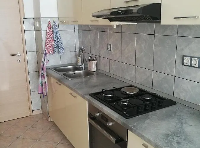 Privat bolig Pretty Big Double Bed With Balcony *